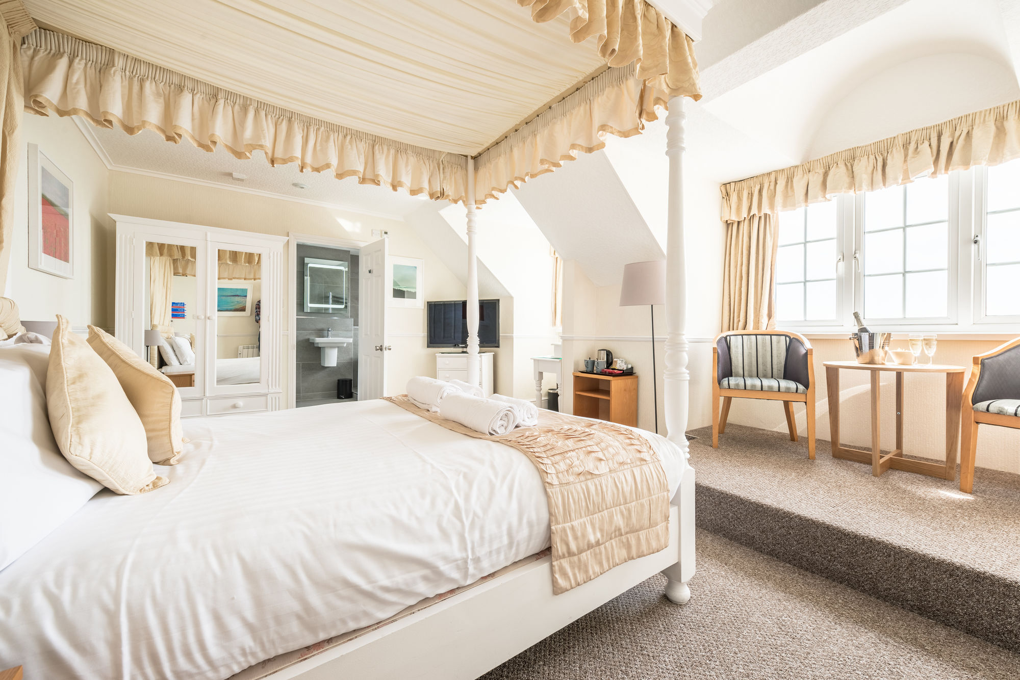 The Land's End Hotel, Sennen – Updated 2024 Prices